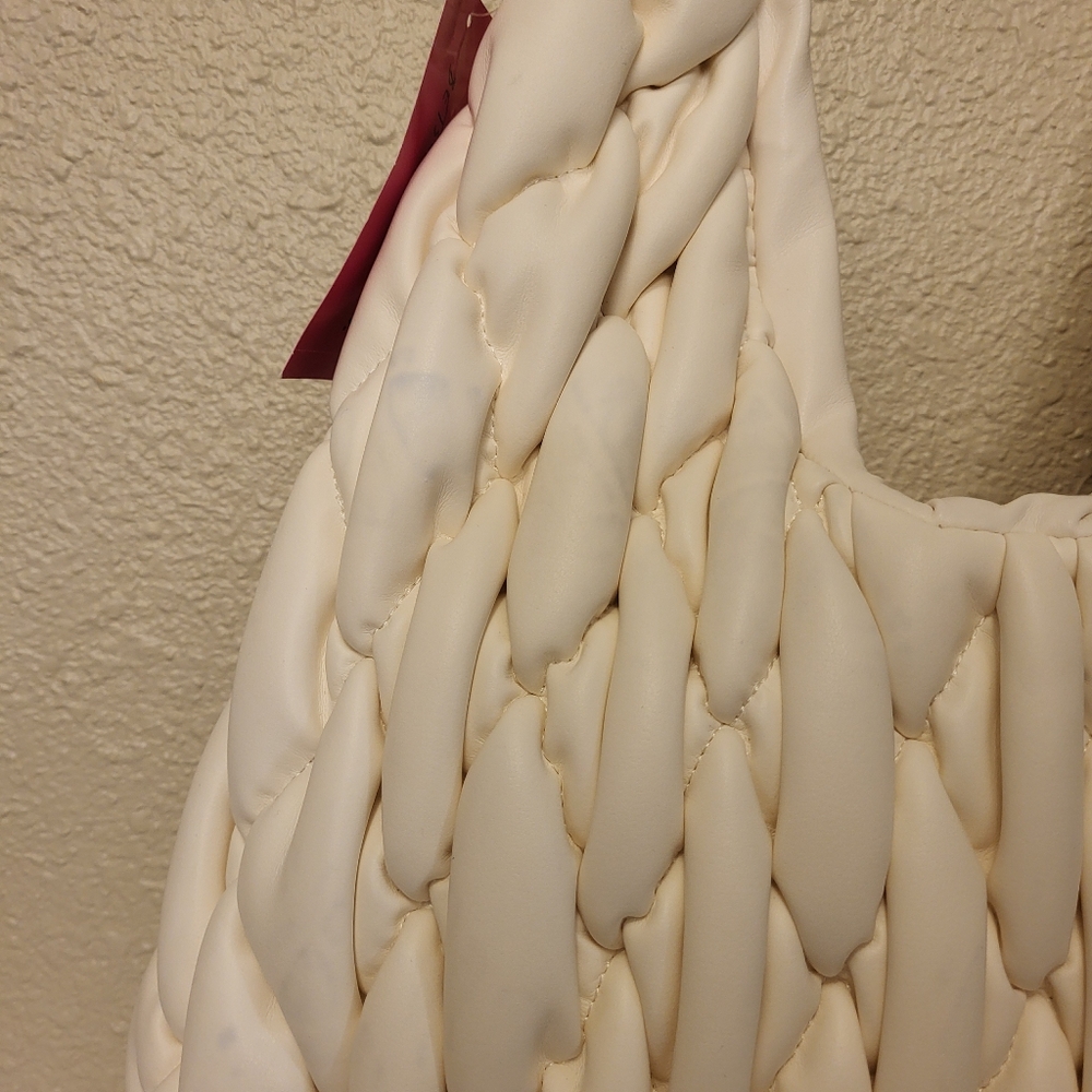 NWT Betsey Johnson White Puffer Hobo Bag - Picture 10 of 14